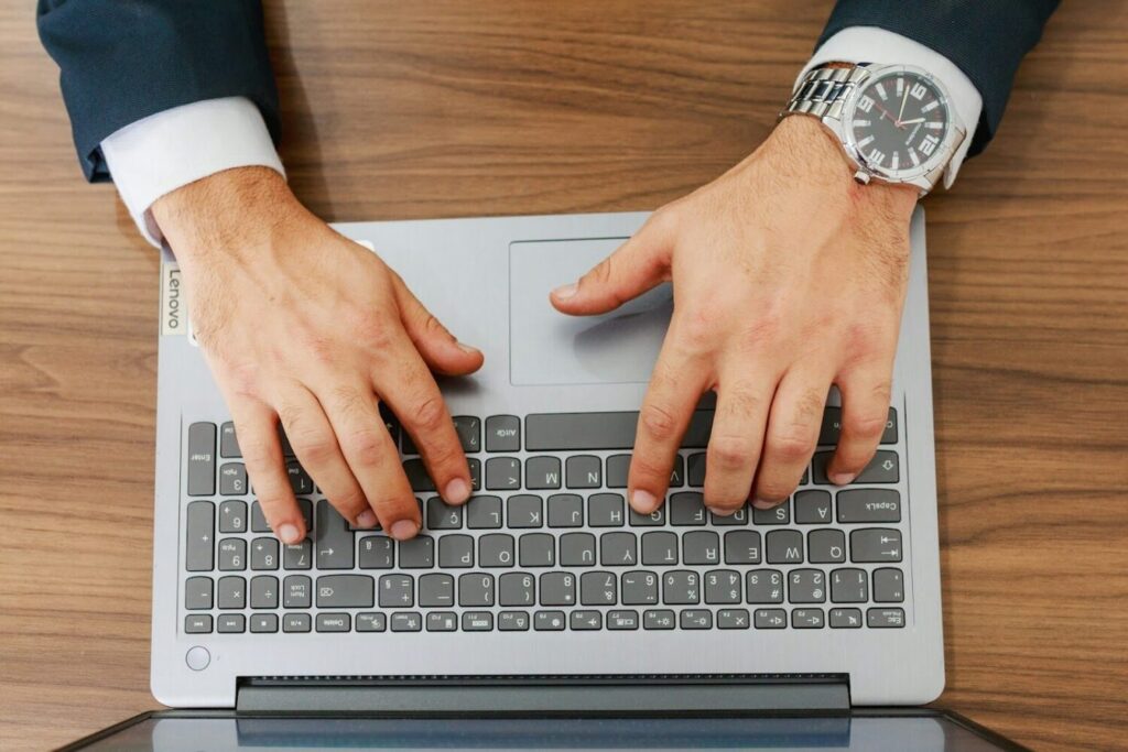 製造業のDXに関するお悩みは「伴走ナビ」にご相談ください